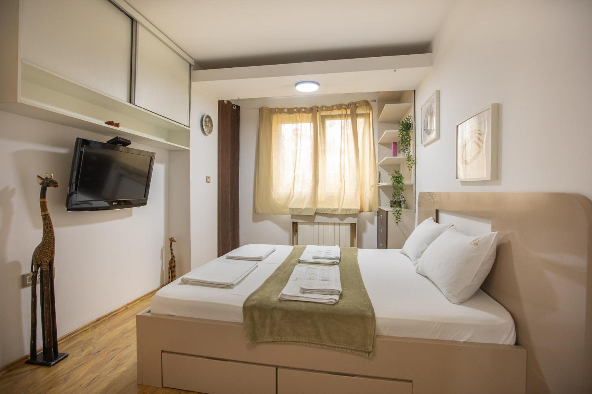 4 Rooms Apartments Ni Exteriér fotografie