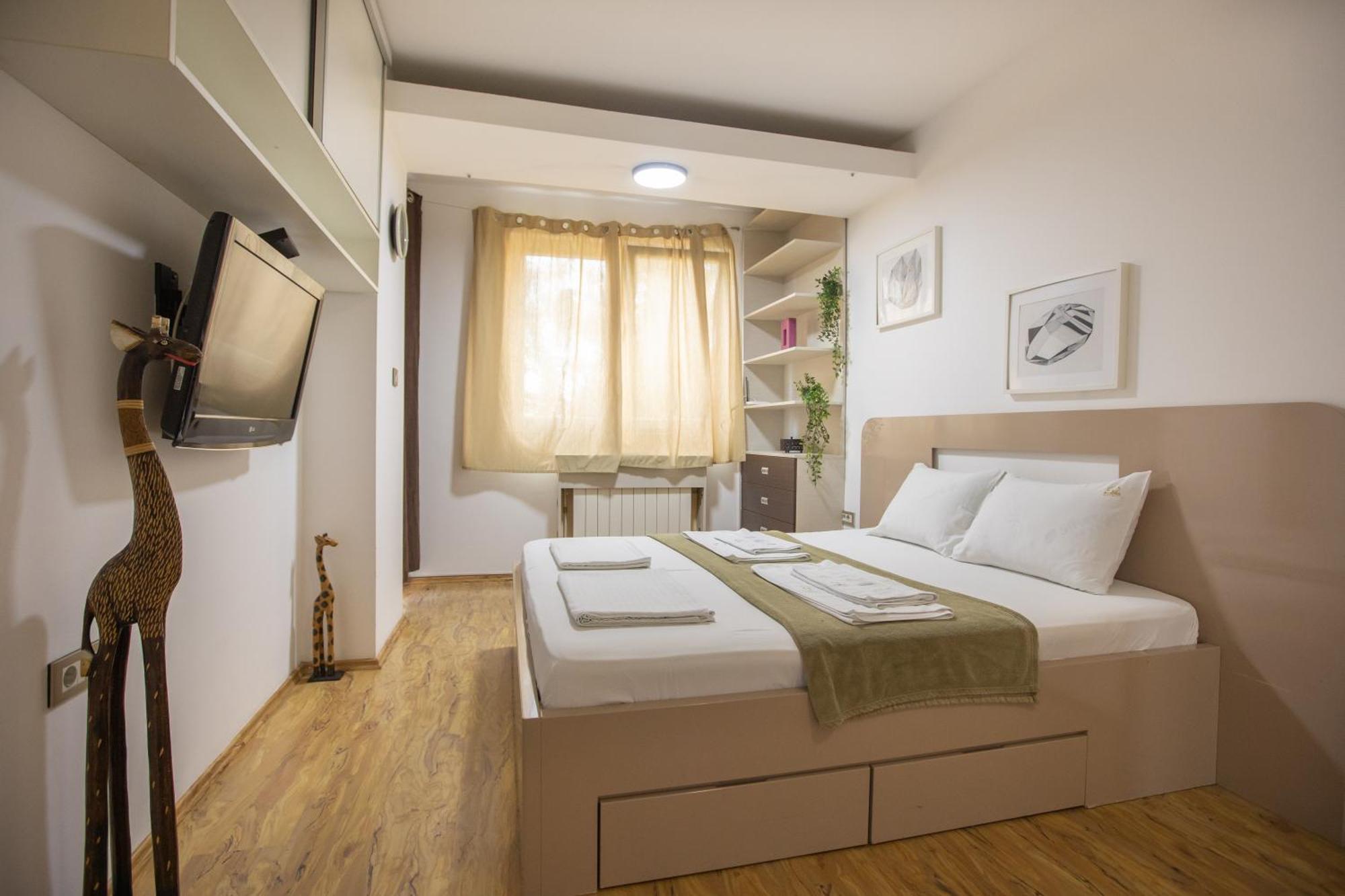 4 Rooms Apartments Ni Exteriér fotografie