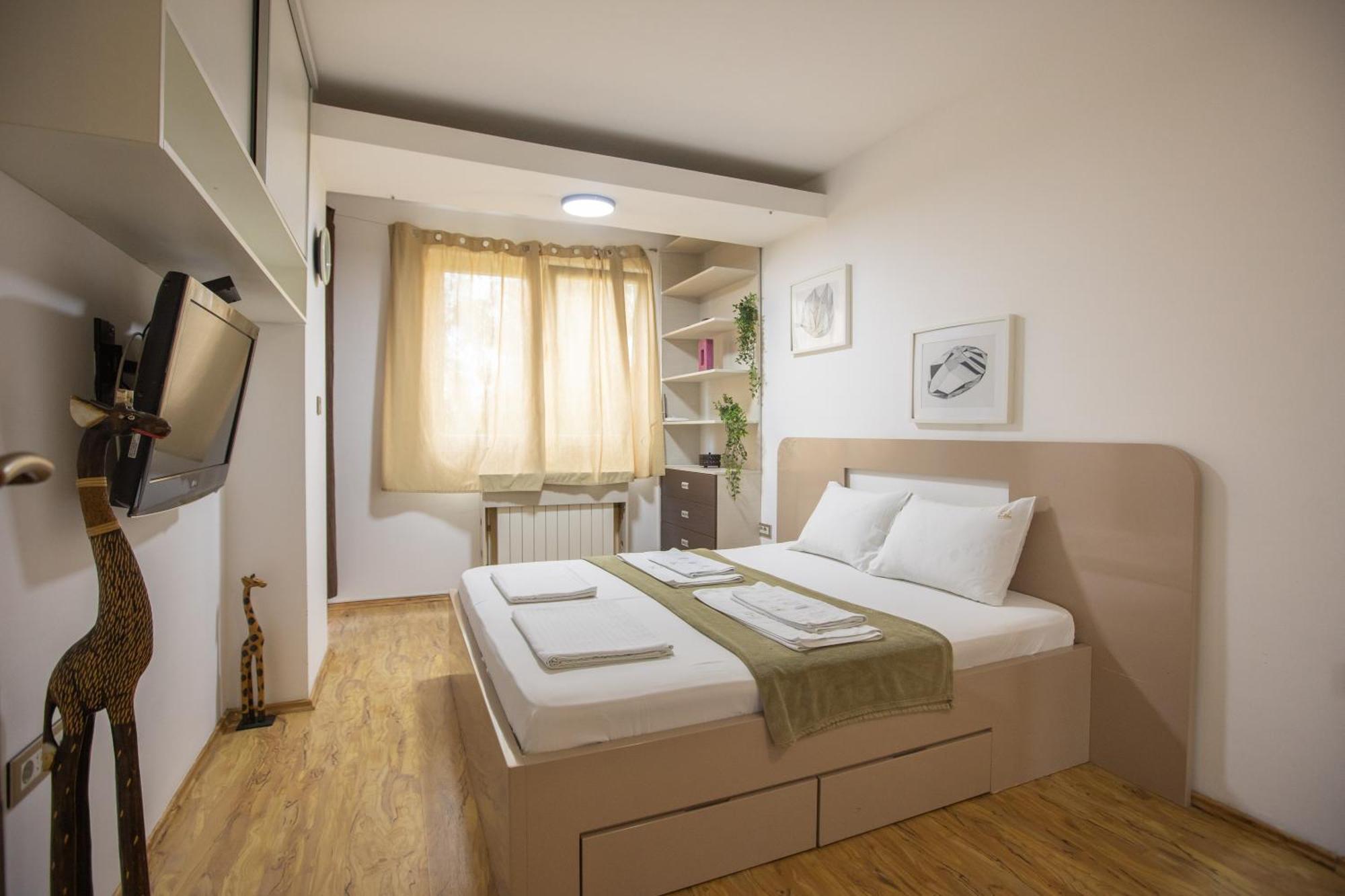 4 Rooms Apartments Ni Exteriér fotografie