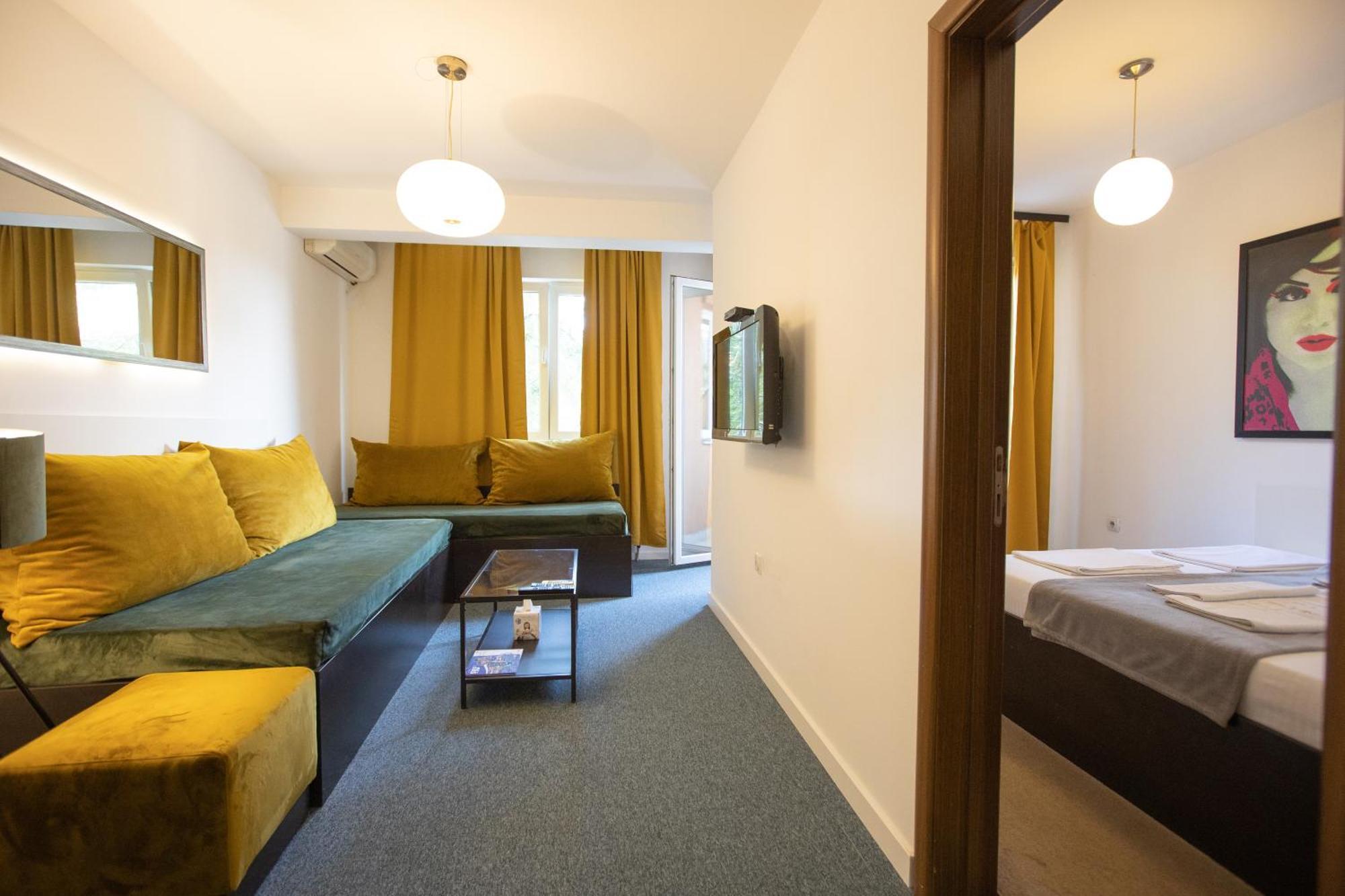 4 Rooms Apartments Ni Exteriér fotografie