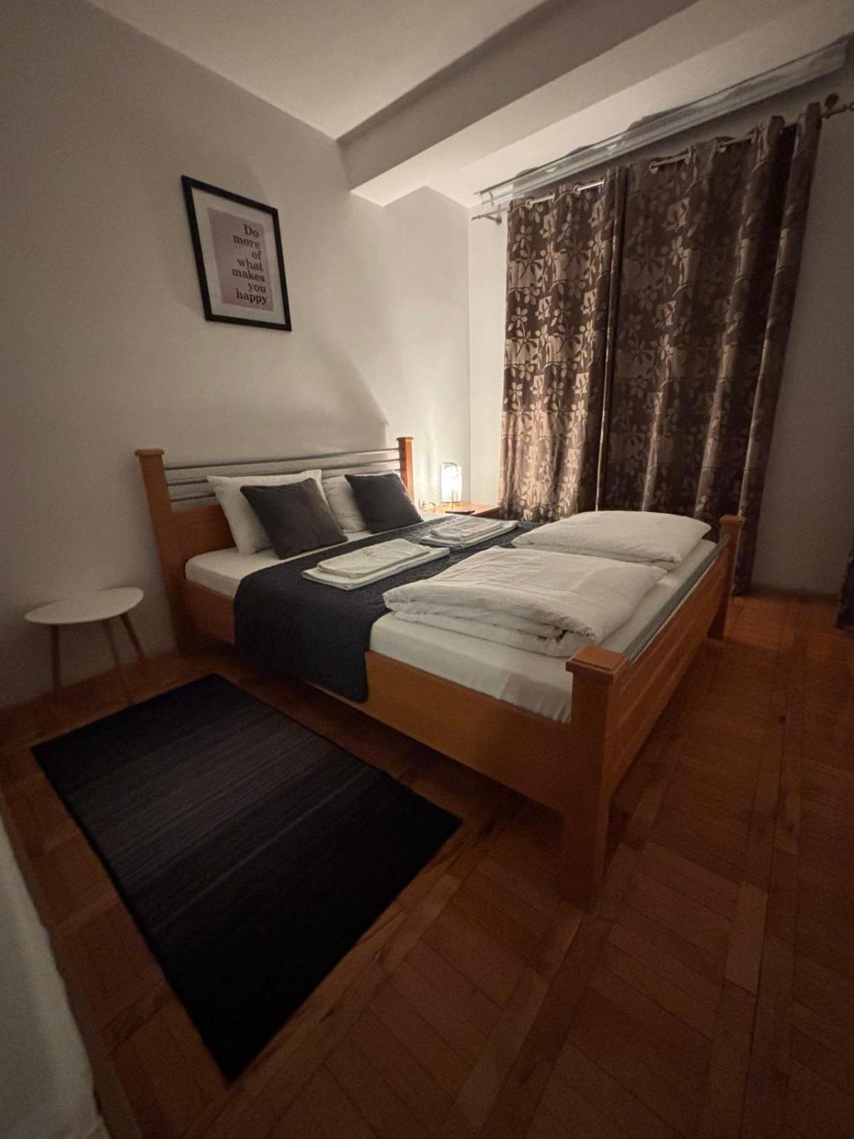 4 Rooms Apartments Ni Exteriér fotografie